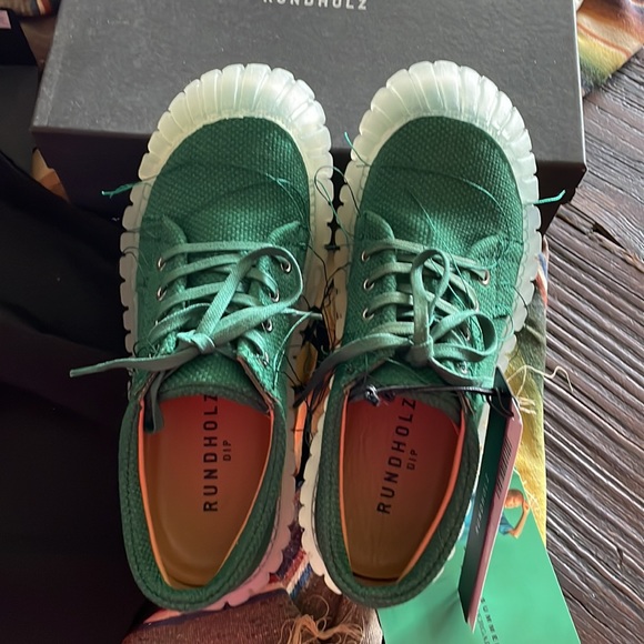 Runholdz Dip 40 Green Tennis Shoes. - Picture 2 of 16